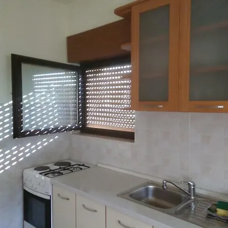Vila Vedrana * Okrug Gornji